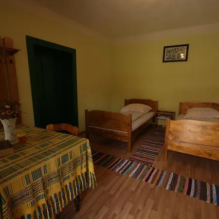 Venkovský dům Tri Feresti Curciu